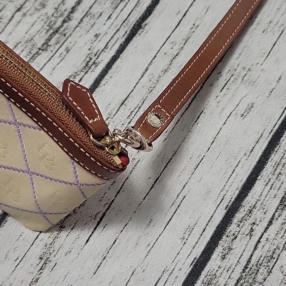 Dooney & Bourke Wristlet - Picture 6 of 12
